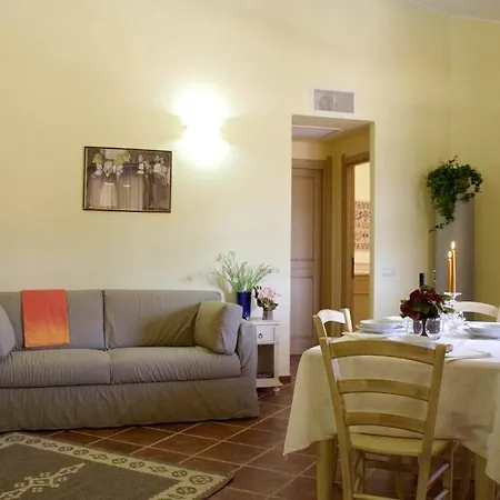 Borgo Degli Ulivi 3* Àrbatax