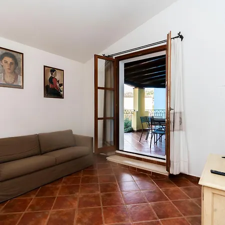 Borgo Degli Ulivi 3* Àrbatax