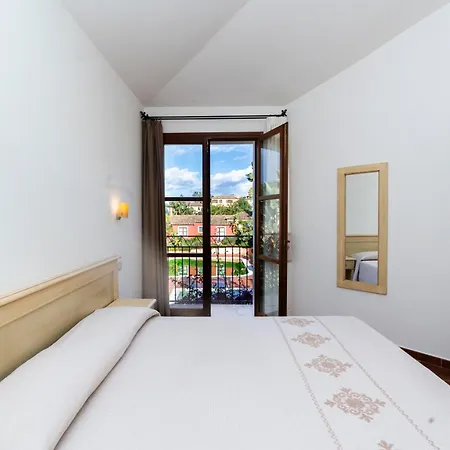 Apart Otel Borgo Degli Ulivi Àrbatax