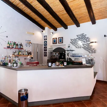 Borgo Degli Ulivi 3* Àrbatax
