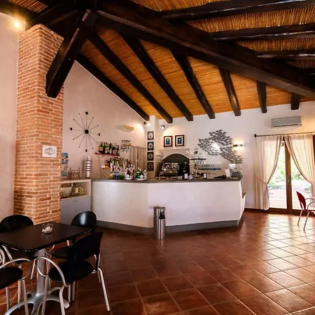 Borgo Degli Ulivi 3* Àrbatax