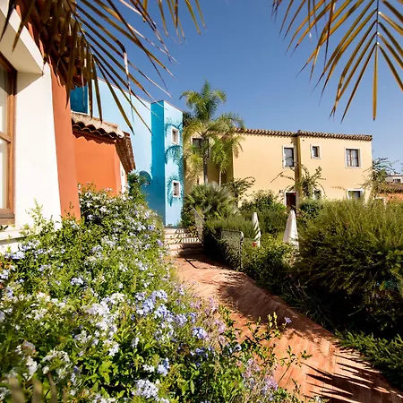 Apartahotel Borgo Degli Ulivi Àrbatax