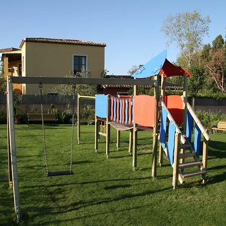 Borgo Degli Ulivi Apart Otel Àrbatax