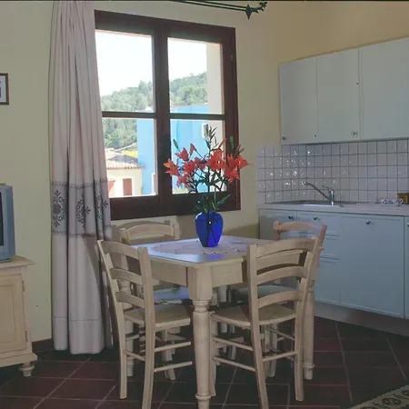 Borgo Degli Ulivi 3*