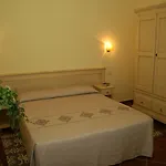 Borgo Degli Ulivi 3* Àrbatax
