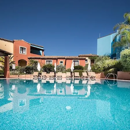 Aparthotel Borgo Degli Ulivi 3*