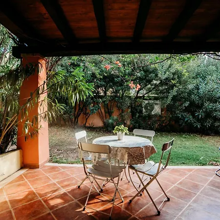 Aparthotel Borgo Degli Ulivi 3*