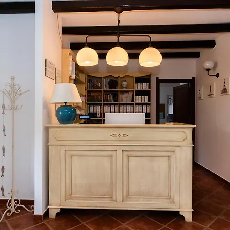 Aparthotel Borgo Degli Ulivi 3*