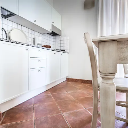Borgo Degli Ulivi 3*