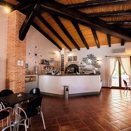 Borgo Degli Ulivi Apart Otel Àrbatax