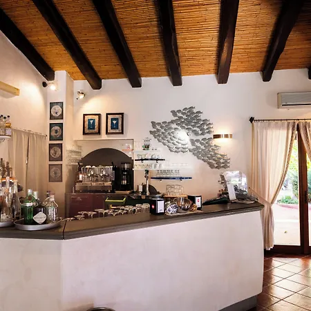 Borgo Degli Ulivi 3* Àrbatax
