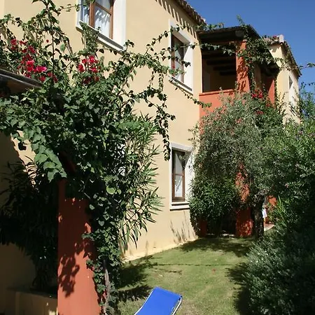 Borgo Degli Ulivi 3*