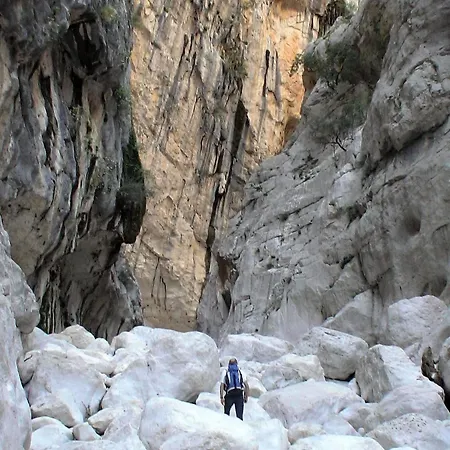 Borgo Degli Ulivi Aparthotel 3*