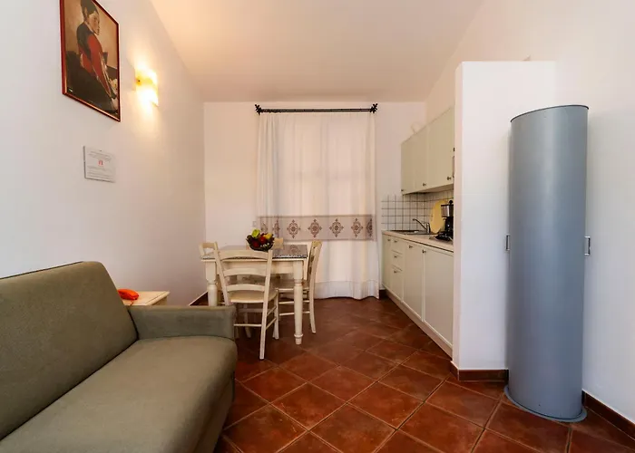 Borgo Degli Ulivi Aparthotel 3*