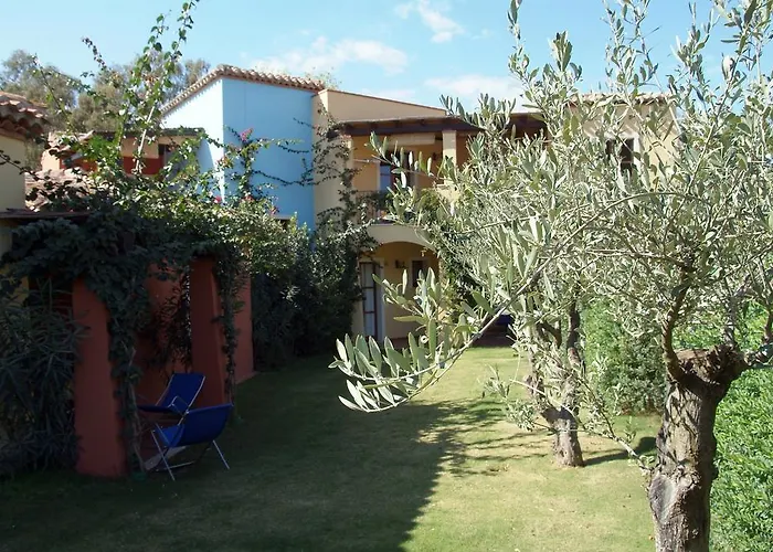 Borgo Degli Ulivi Aparthotel 3*